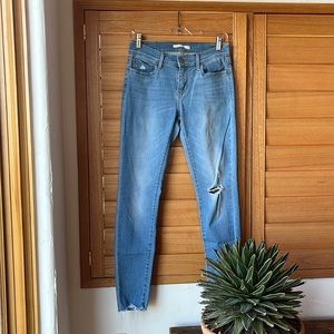 Levi’s 710 Super Skinny Jean